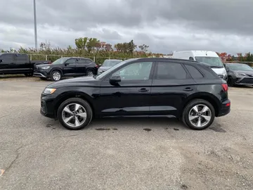 2023 Audi Q5 - image 6
