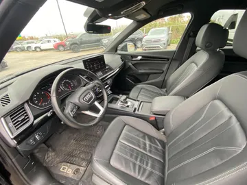2023 Audi Q5 - image 9