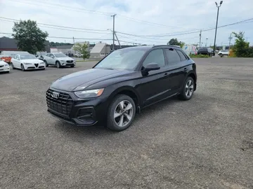 2023 Audi Q5 - image 3