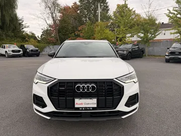 2023 Audi Q3 - image 2