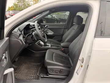 2023 Audi Q3 - image 8