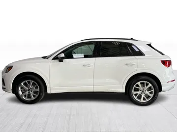 2022 Audi Q3 - image 11