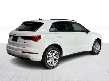 2022 Audi Q3 - image 15
