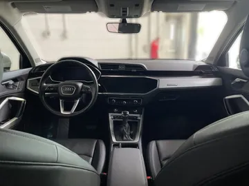 2022 Audi Q3 - image 4