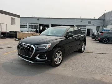 2021 Audi Q3 - image 3