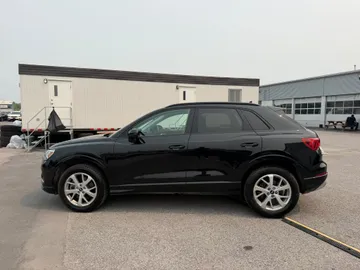 2021 Audi Q3 - image 8