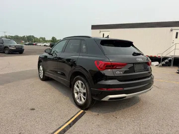 2021 Audi Q3 - image 6