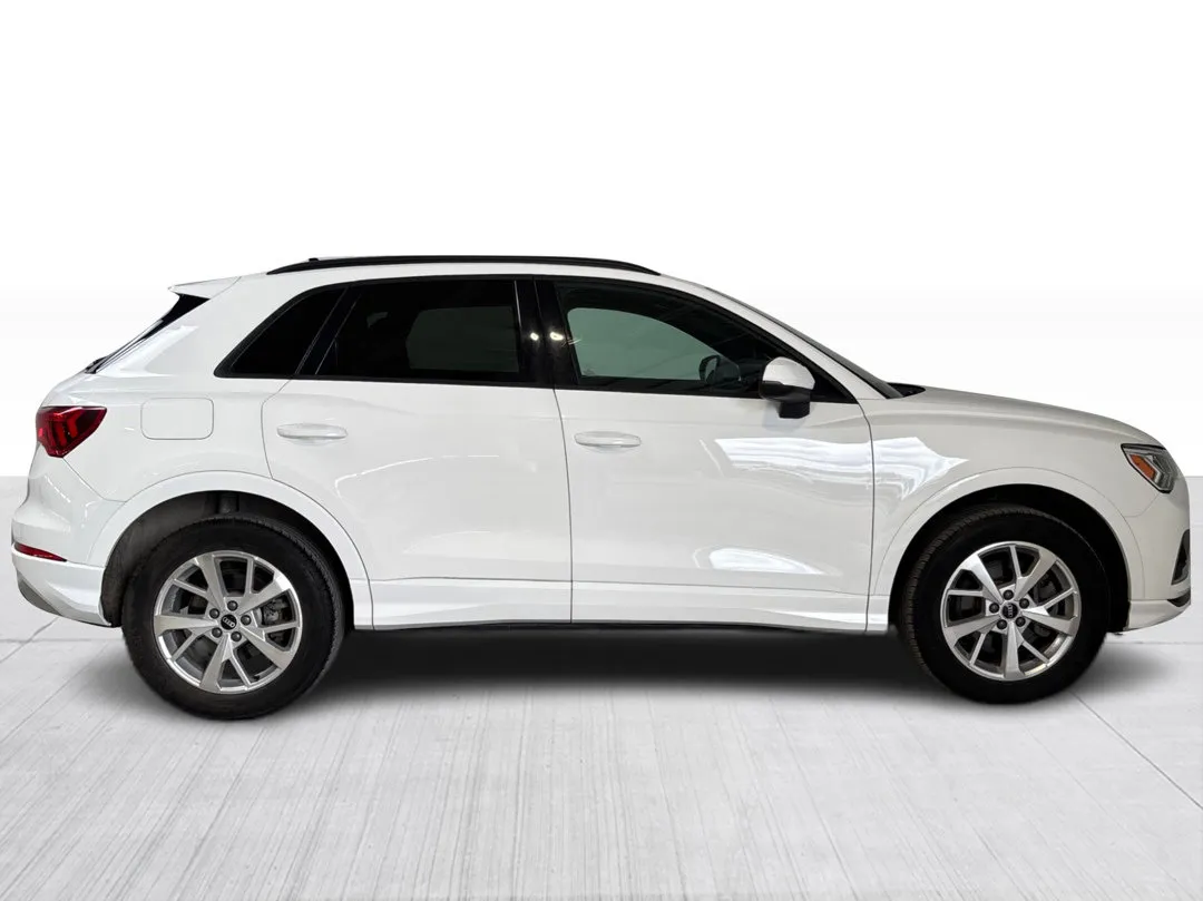 2021 Audi Q3 — photo 2