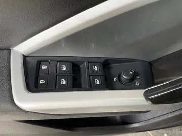 2021 Audi Q3 - image 24