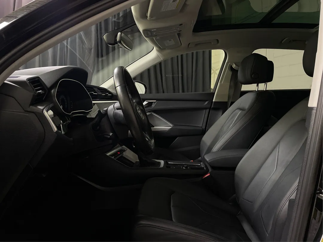 2022 Audi Q3 — photo 3