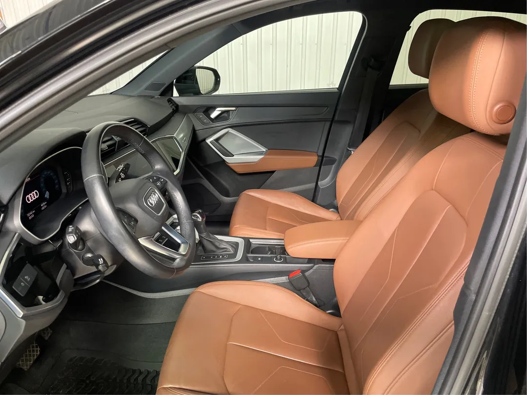 2022 Audi Q3 — photo 3