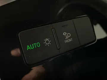 2020 Audi Q3 - image 30