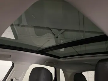 2020 Audi Q3 - image 7