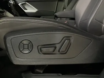 2020 Audi Q3 - image 20