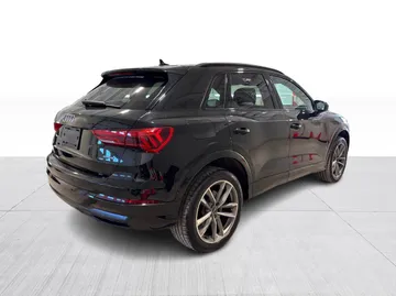 2022 Audi Q3 - image 15