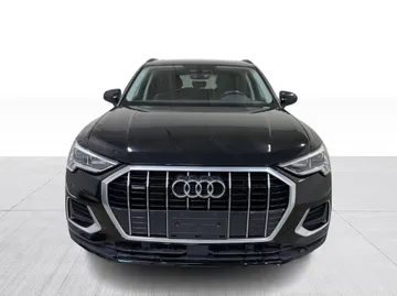 2022 Audi Q3 - image 2