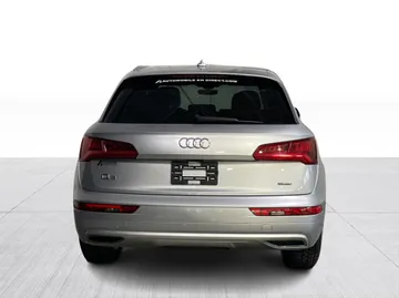 2020 Audi Q5 - image 11
