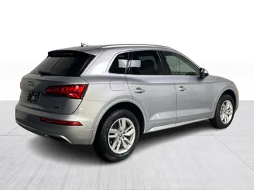 2020 Audi Q5 - image 13