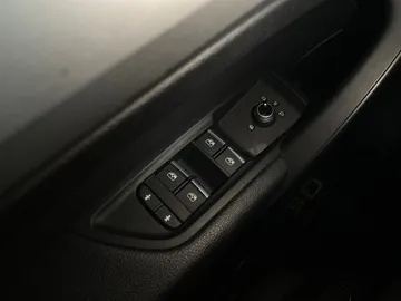 2020 Audi Q5 - image 23