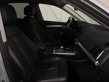2020 Audi Q5 - image 3