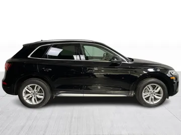 2019 Audi Q5 - image 2