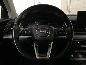 2019 Audi Q5 - image 17