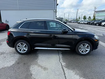 2019 Audi Q5 - image 4