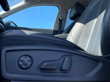 2019 Audi Q5 - image 22