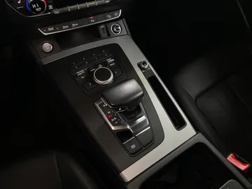 2019 Audi Q5 - image 27