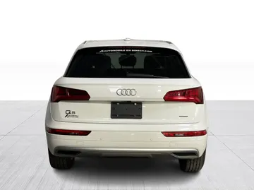 2019 Audi Q5 - image 11
