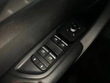 2019 Audi Q5 - image 23
