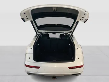 2020 Audi Q5 - image 12