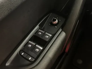 2020 Audi Q5 - image 23