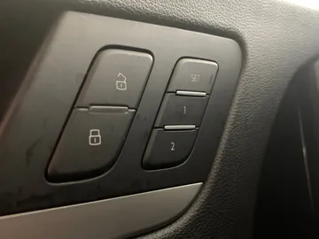 2020 Audi Q5 - image 24