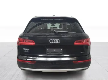 2020 Audi Q5 - image 7