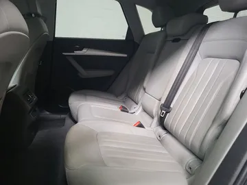 2020 Audi Q5 - image 10