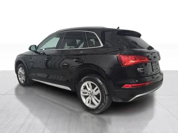 2020 Audi Q5 - image 6