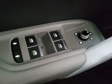 2020 Audi Q5 - image 22