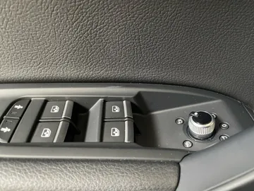 2020 Audi Q5 - image 26