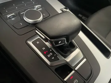 2020 Audi Q5 - image 30
