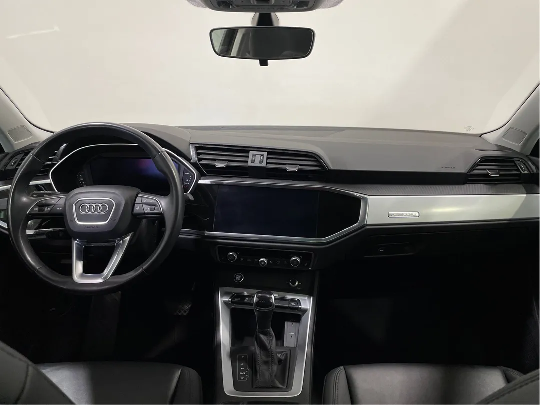 2022 Audi Q3 — photo 4