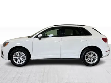 2022 Audi Q3 - image 11