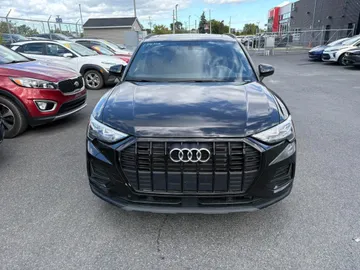 2022 Audi Q3 - image 2