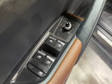 2018 Audi Q5 - image 23