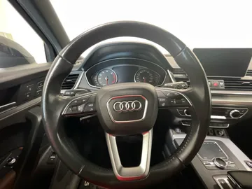 2018 Audi Q5 - image 25