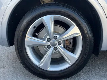 2019 Audi Q5 - image 7