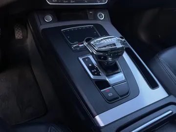2019 Audi Q5 - image 28