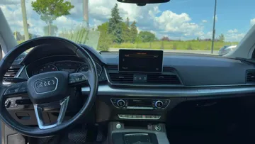 2018 Audi Q5 - image 9