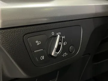 2018 Audi Q5 - image 31