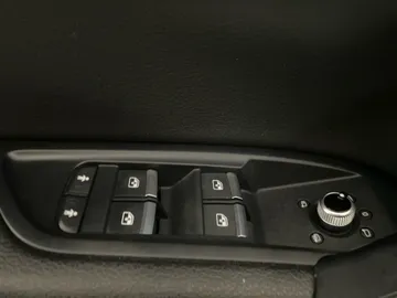 2019 Audi Q5 - image 28